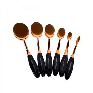 Mineral Botanica Studio Series Pro Oval Brush Set Mineral Botanica Studio Series Pro Oval Brush Set